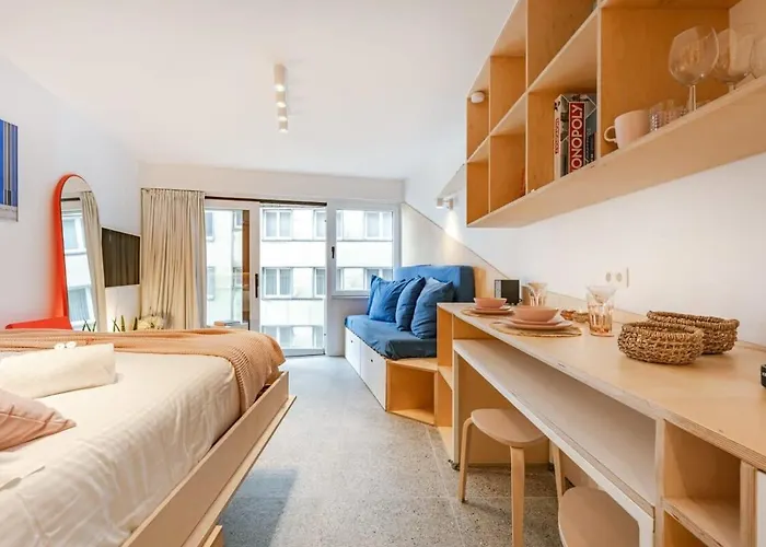 Apartment Casiola - Colorful Studio Near The Sea *