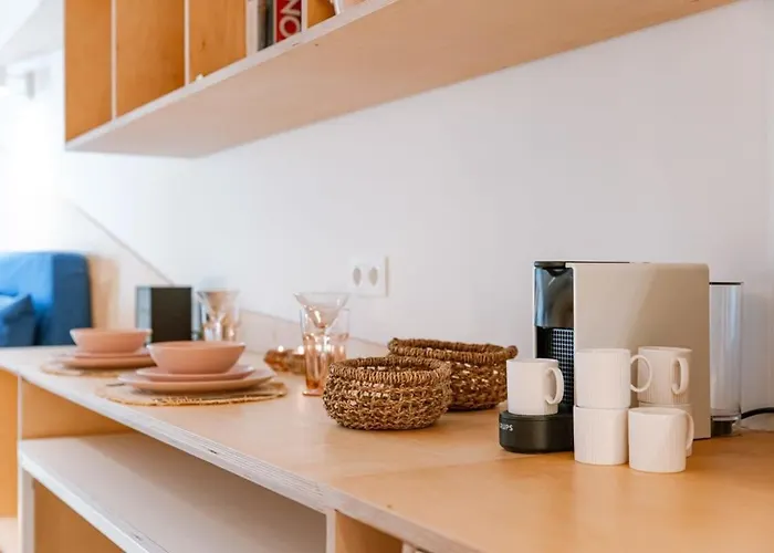 Apartment Casiola - Colorful Studio Near The Sea *